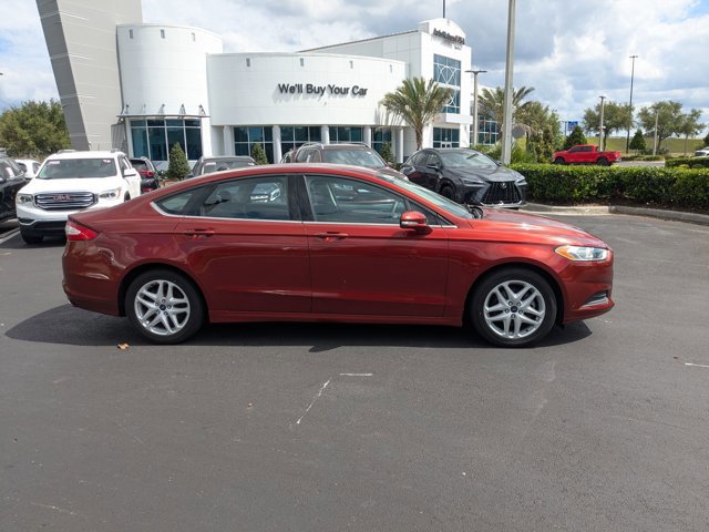 Used 2014 Ford Fusion SE image 4