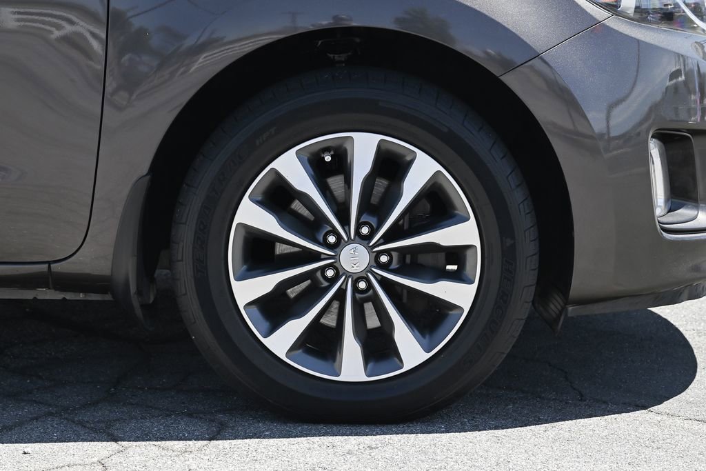 Used 2016 Kia Sedona SX image 12