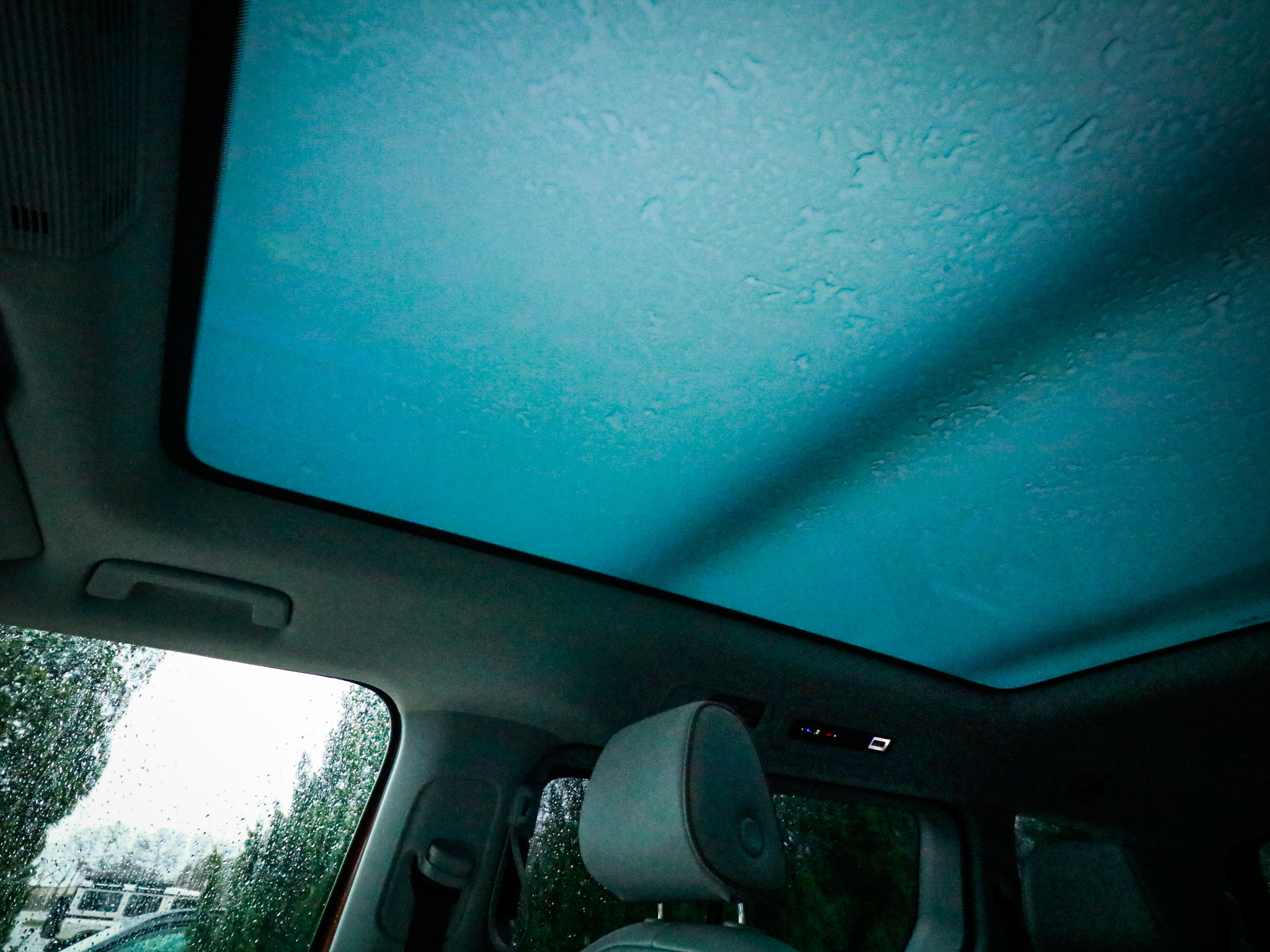 Used 2025 Volkswagen ID. Buzz 1st Edition image 27