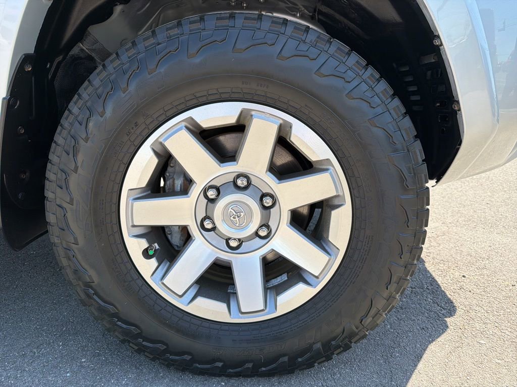 Used 2016 Toyota 4Runner Trail Premium AWD/4WD image 12
