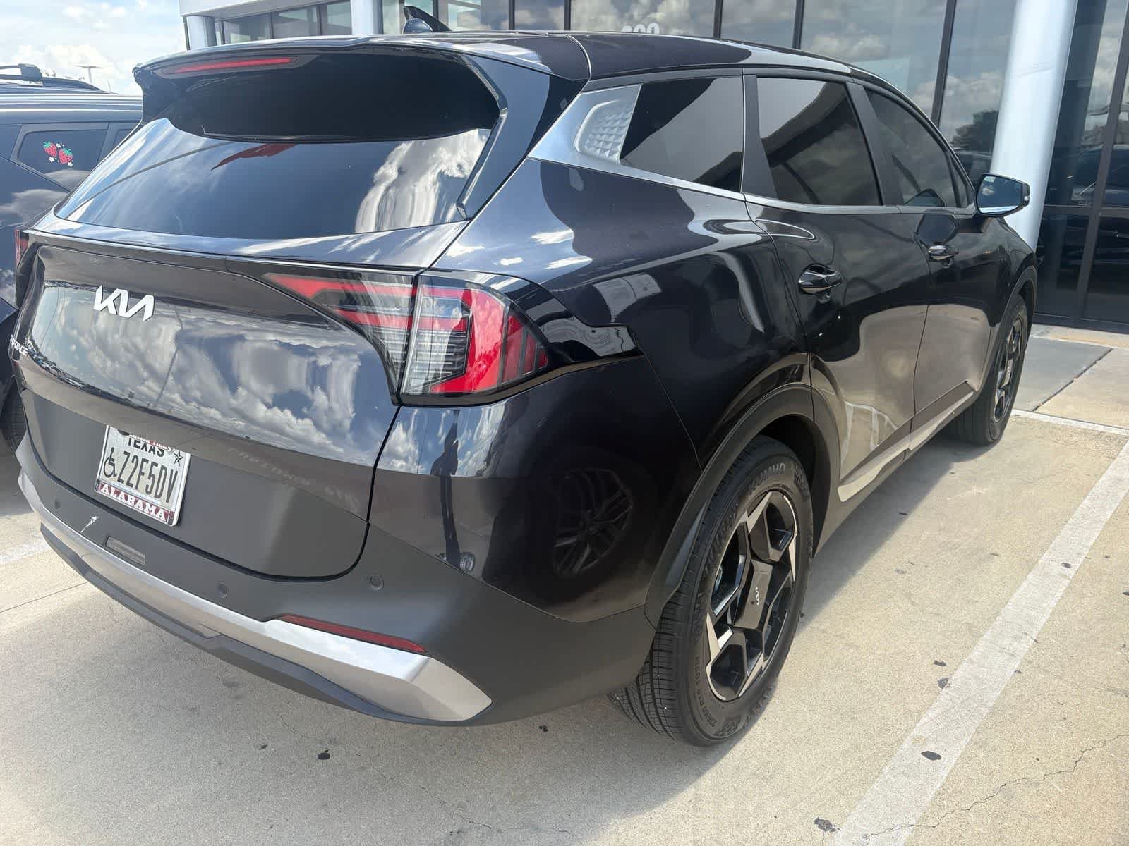 Certified 2026 Kia Sportage EX FWD image 4