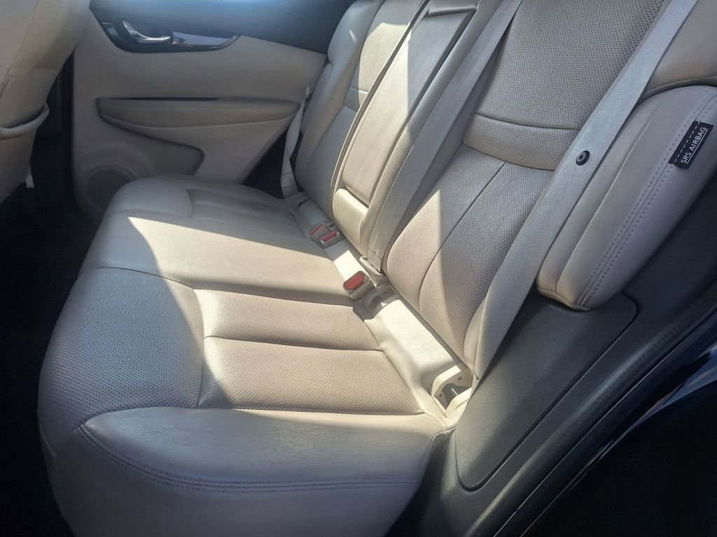 Used 2022 Nissan Rogue Sport SL image 22