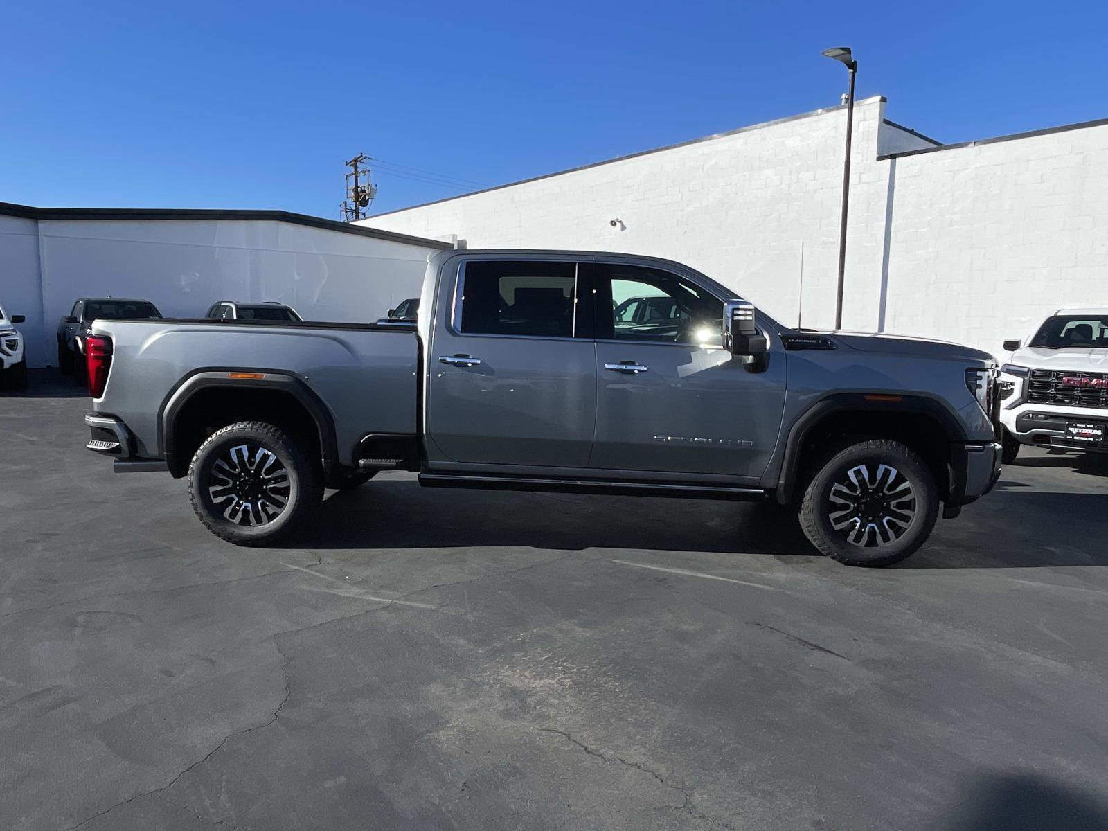 New 2026 GMC Sierra 2500 Denali Ultimate image 4