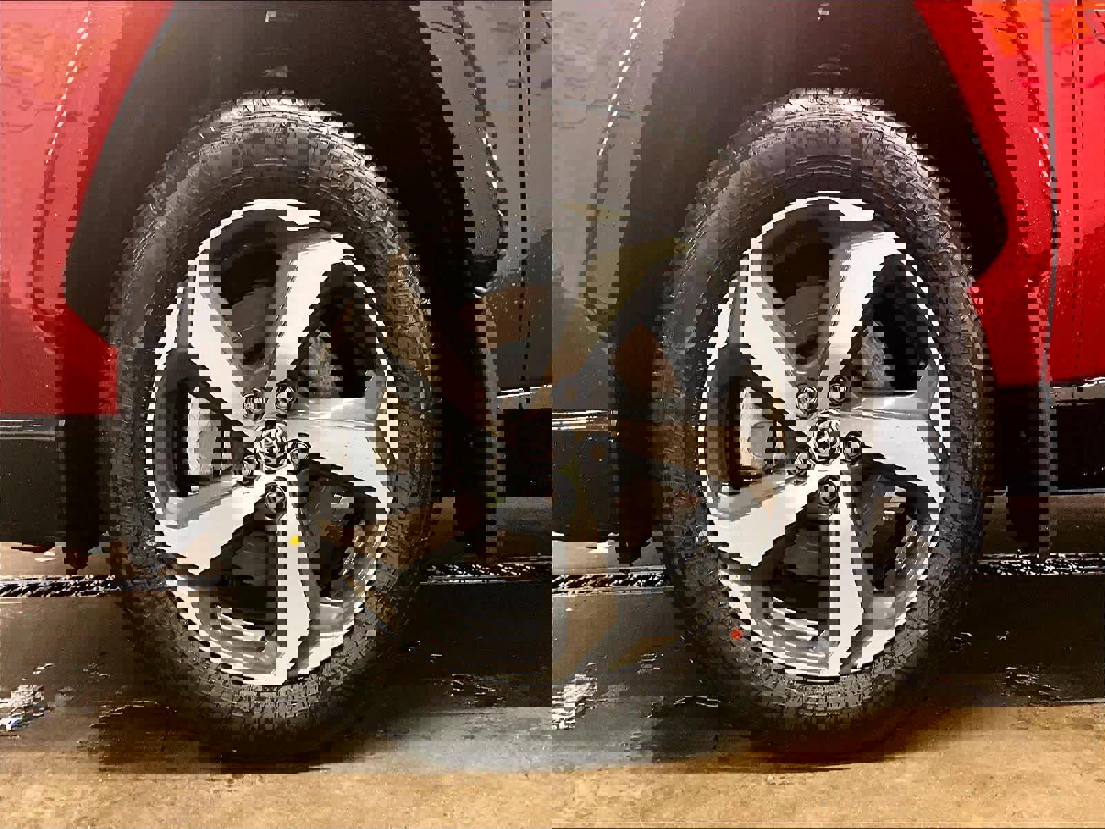 New 2025 Toyota RAV4 SE image 8