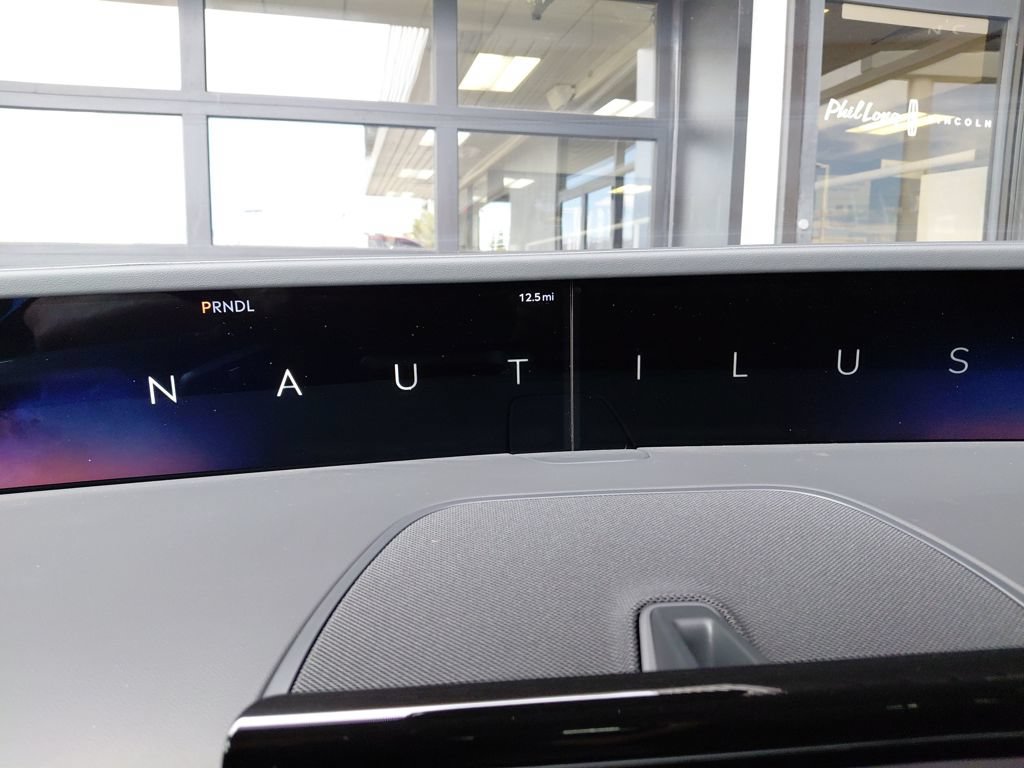New 2026 Lincoln Nautilus Premier w/ Equipment Group 102A AWD/4WD image 42