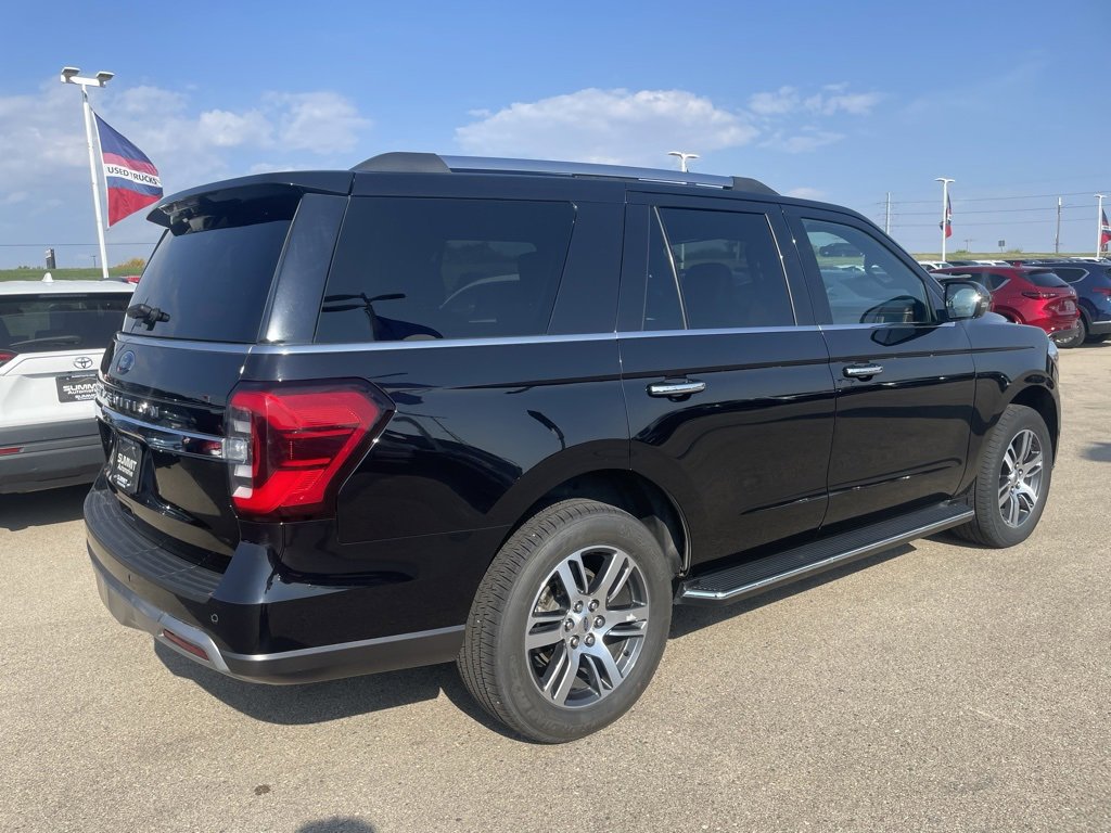 Used 2023 Ford Expedition Limited image 4