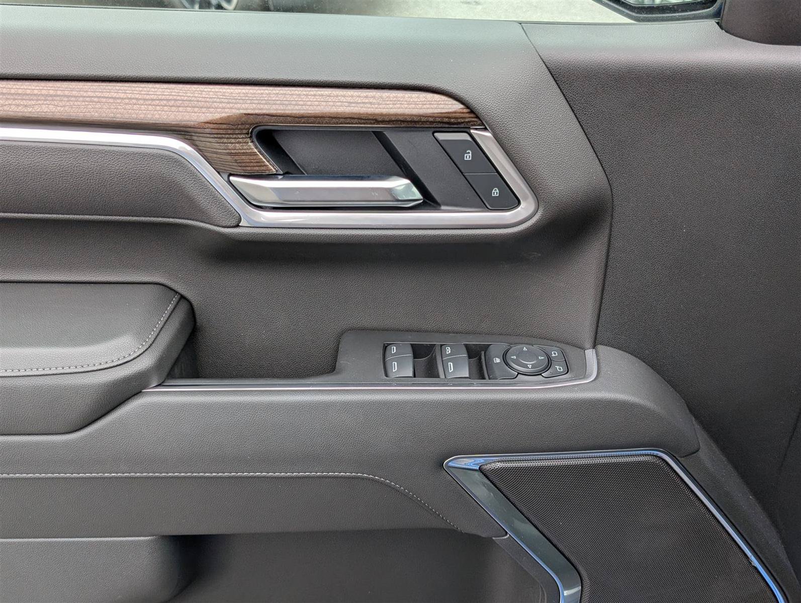 New 2025 Chevrolet Silverado 1500 LT AWD/4WD image 15