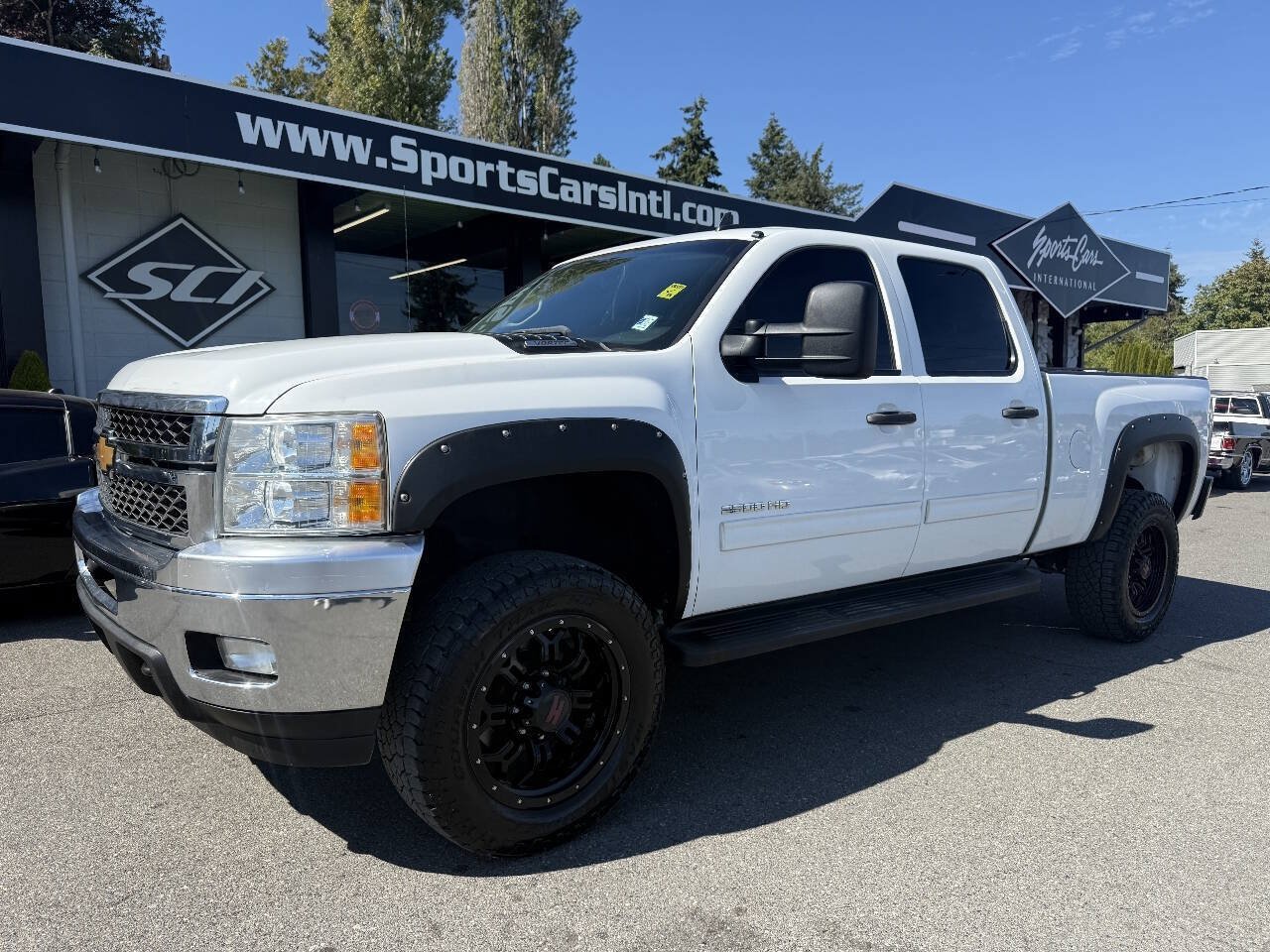 Used 2013 Chevrolet Silverado 2500 LT w/ Interior Plus Package RWD image 2