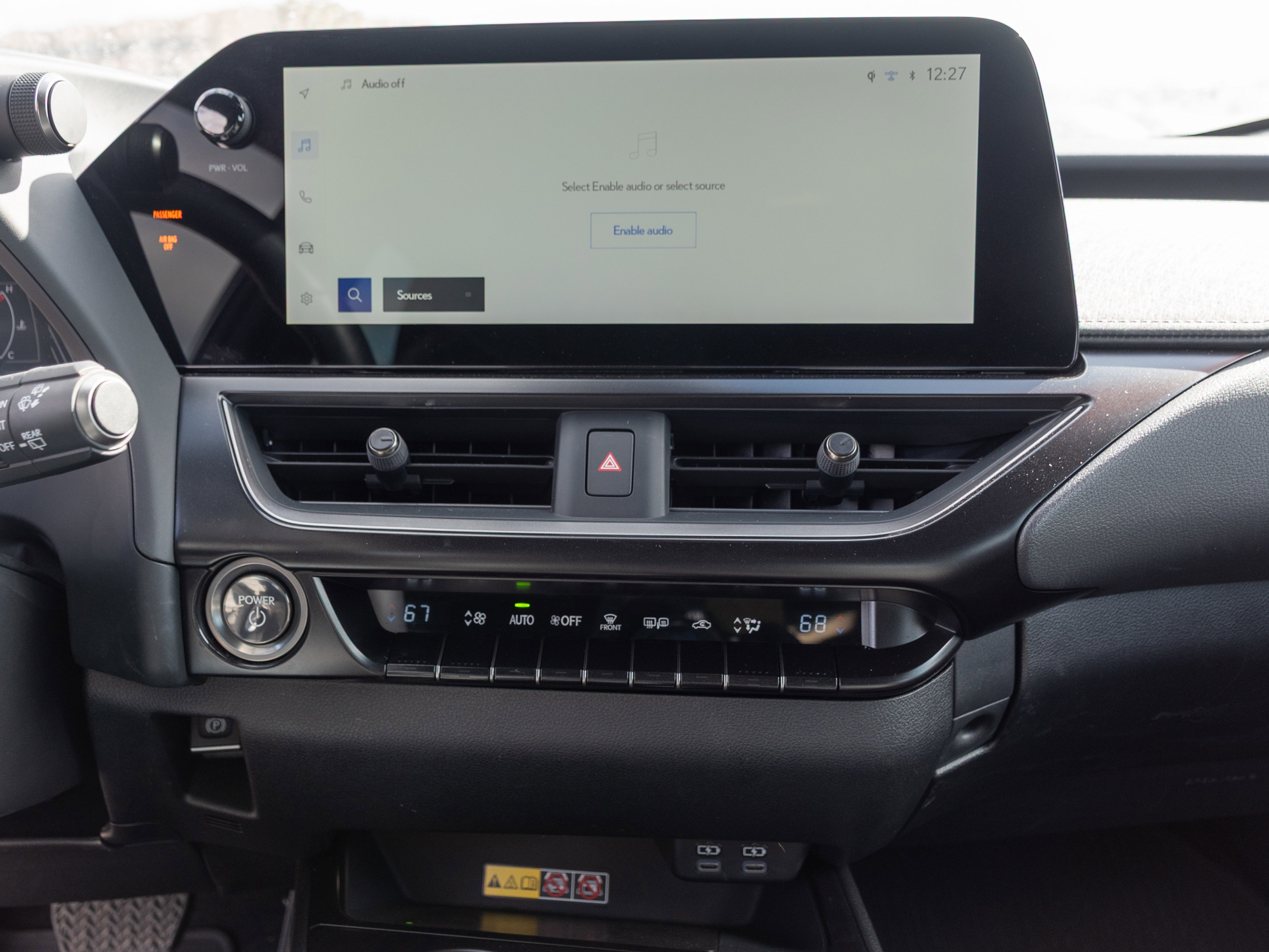 Used 2024 Lexus UX 250h AWD w/ Premium Package image 13