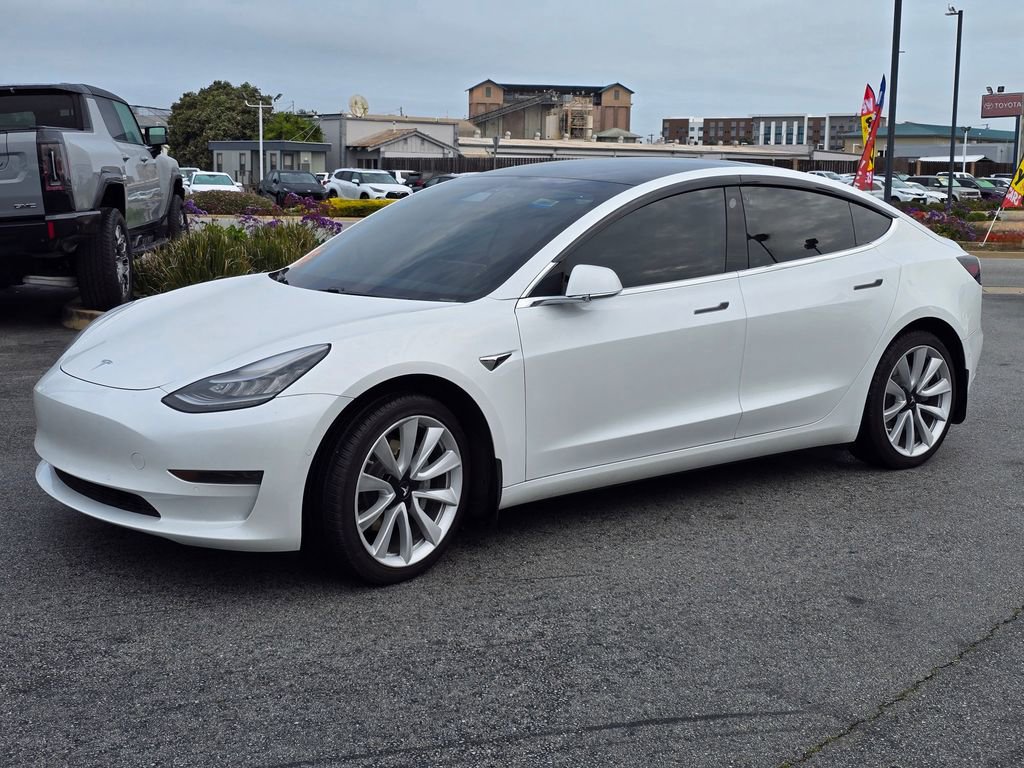Used 2019 Tesla Model 3 Standard Range image 2
