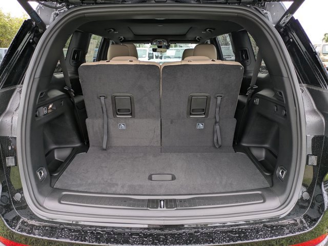 New 2025 Jeep Grand Cherokee L Limited image 11