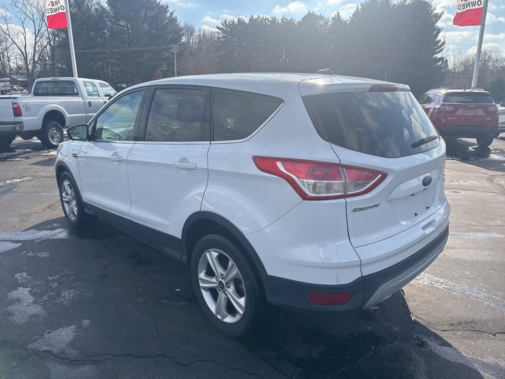 Used 2015 Ford Escape SE image 4