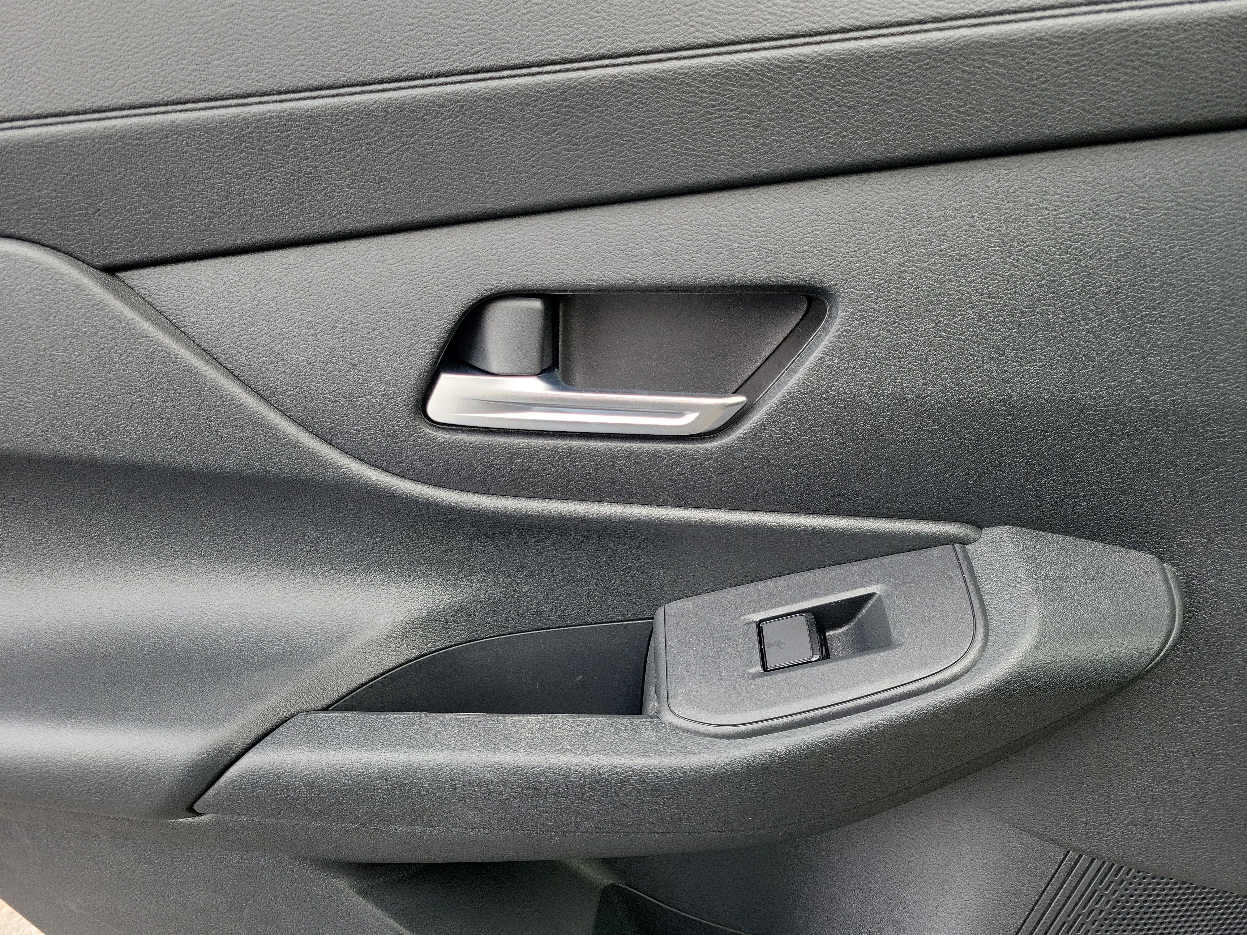 New 2026 Nissan Sentra SV w/ SV Convenience Package FWD image 12