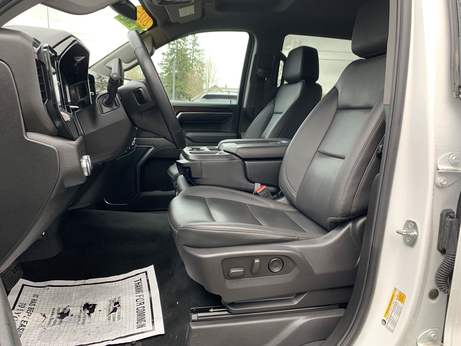 Used 2025 GMC Sierra 1500 SLT AWD/4WD image 9