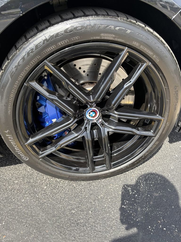 Used 2023 BMW M8 Competition w/ M Carbon Exterior Package AWD/4WD image 39