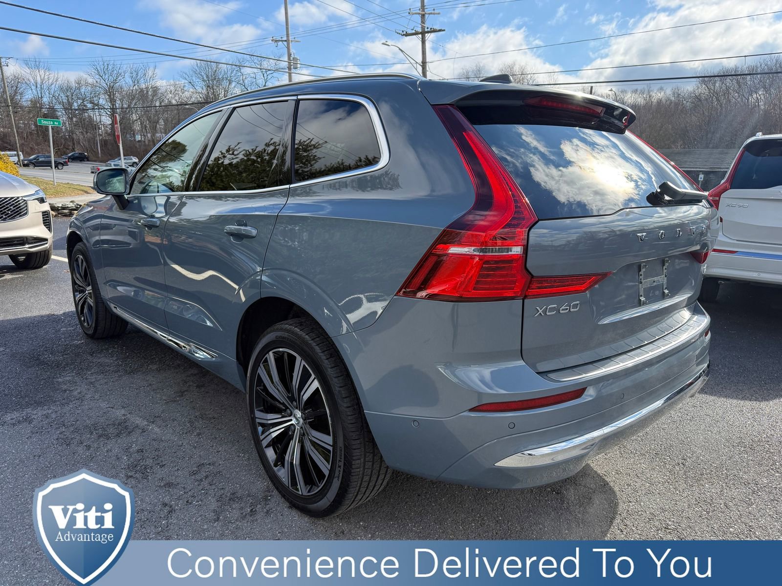 Used 2023 Volvo XC60 B5 Plus w/ Climate Package image 6