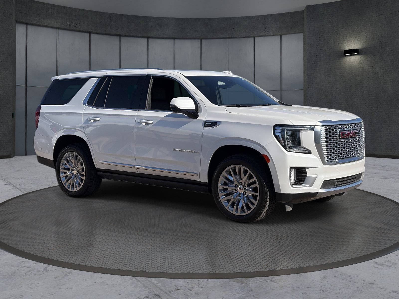 Certified 2023 GMC Yukon Denali w/ Denali Reserve Package AWD/4WD image 8