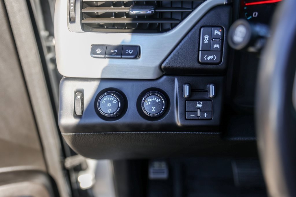 Used 2020 GMC Yukon Denali w/ Open Road Package image 18
