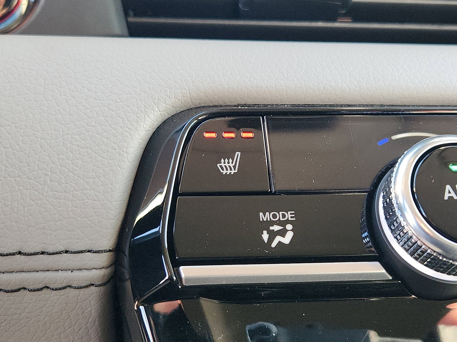 New 2025 Honda Pilot EX-L image 14