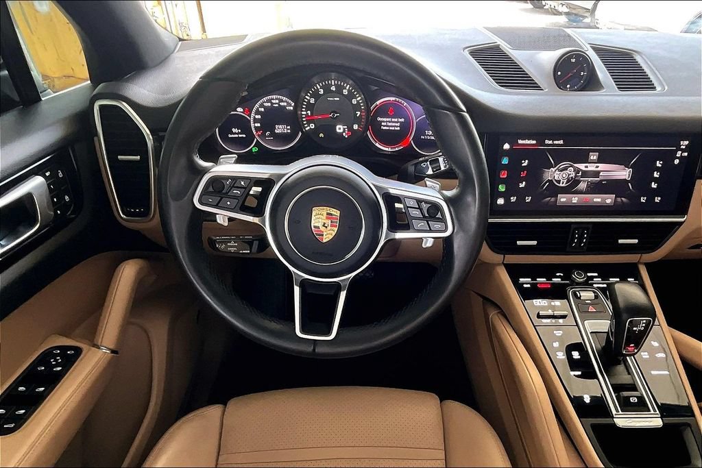 Used 2022 Porsche Cayenne Platinum Edition AWD/4WD image 7