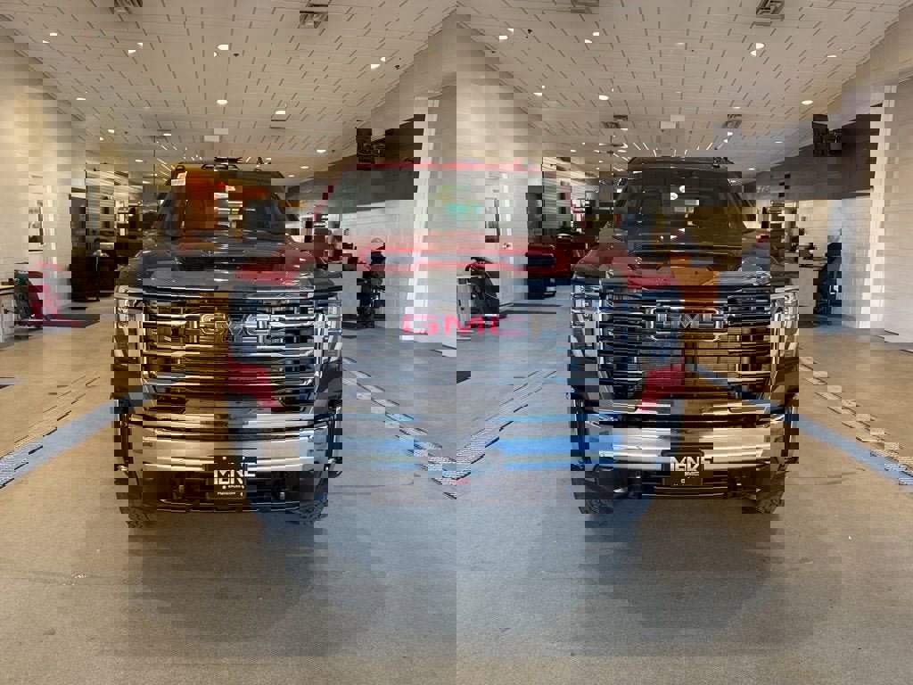 New 2026 GMC Sierra 2500 SLT AWD/4WD image 3