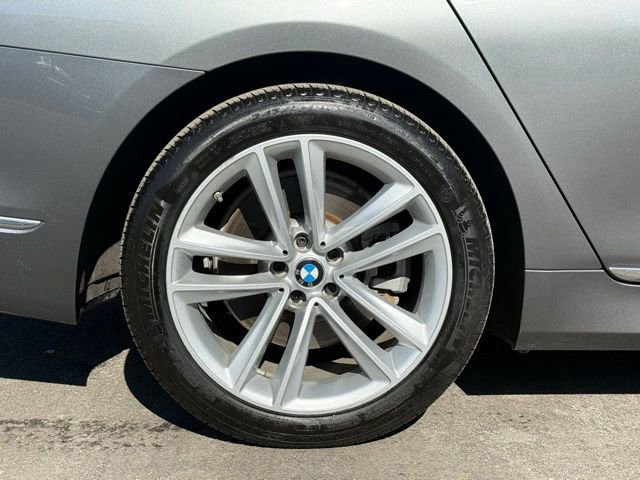 Used 2019 BMW 750i xDrive w/ Executive Package image 19