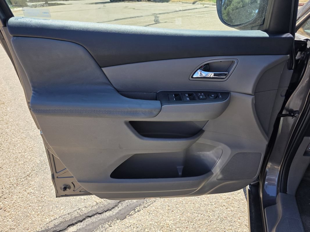Used 2015 Honda Odyssey EX-L image 13