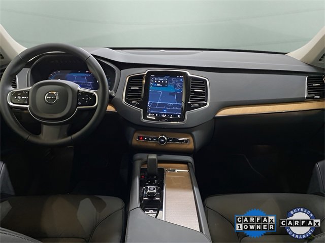 Used 2025 Volvo XC90 B6 Plus image 11