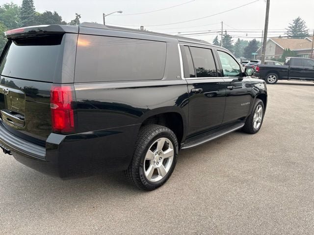 Used 2018 Chevrolet Suburban LT AWD/4WD image 3