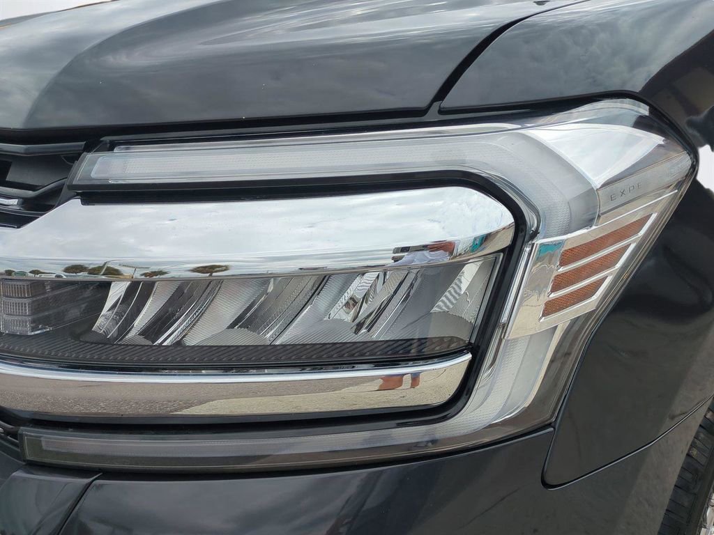 Used 2024 Ford Expedition Max Limited image 10