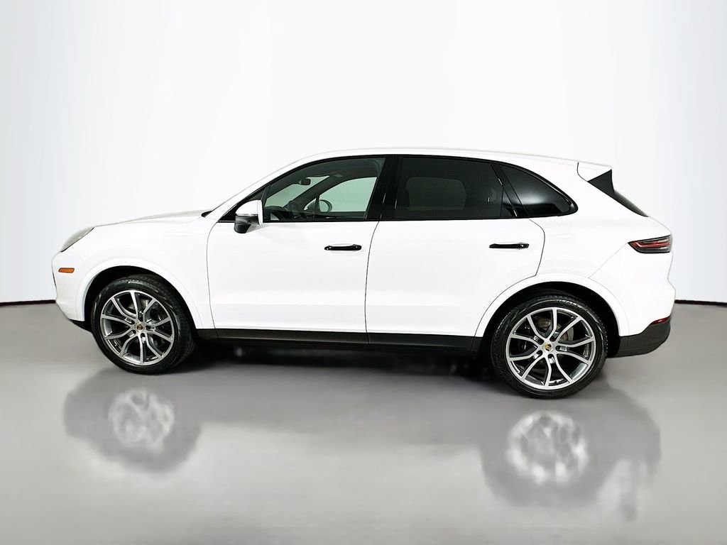 Certified 2023 Porsche Cayenne Platinum Edition AWD/4WD image 2