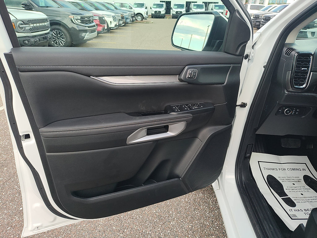 Certified 2024 Ford Ranger Lariat RWD image 9
