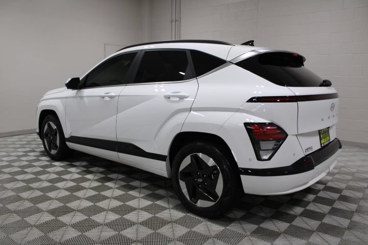 Used 2024 Hyundai Kona Limited FWD image 10