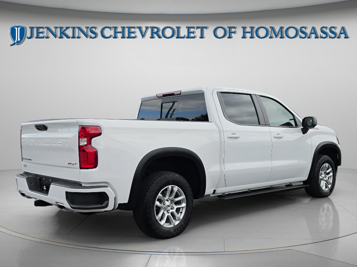 Used 2025 Chevrolet Silverado 1500 RST AWD/4WD image 4