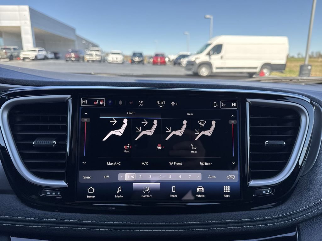 New 2026 Chrysler Pacifica Select w/ S Appearance Package FWD image 18