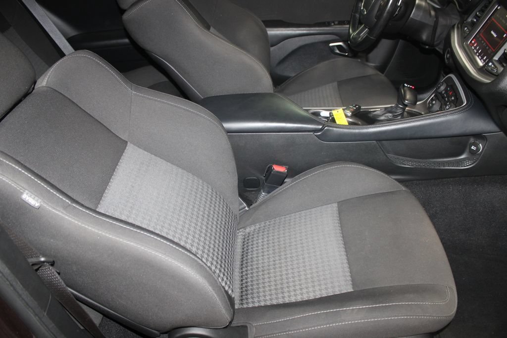 Used 2021 Dodge Challenger R/T Scat Pack w/ T/A Package RWD image 18