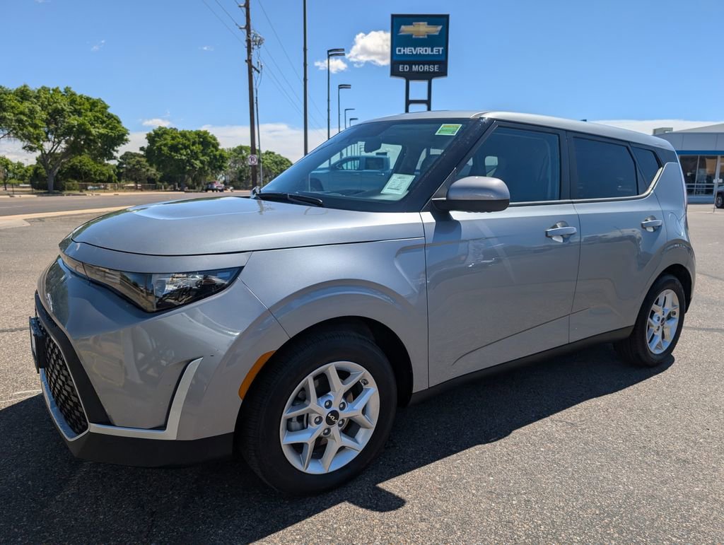 Used 2025 Kia Soul LX w/ LX Technology Package