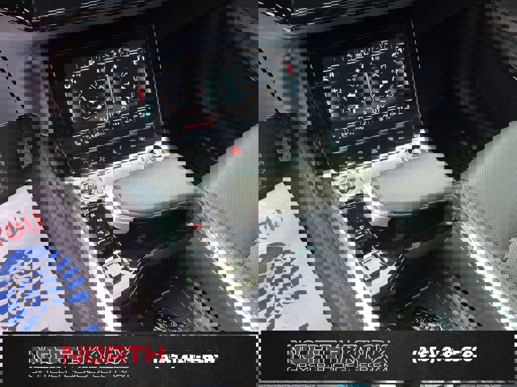 Used 2023 Audi e-tron Premium Plus w/ Premium Plus Package image 11