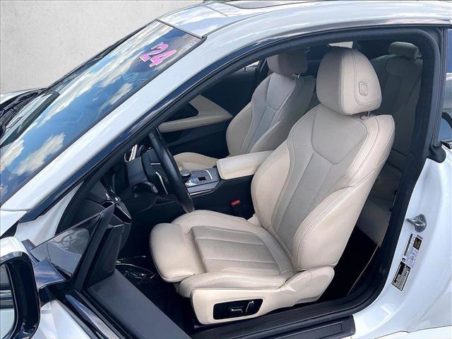 Used 2024 BMW 230i Coupe w/ Convenience Package RWD image 26