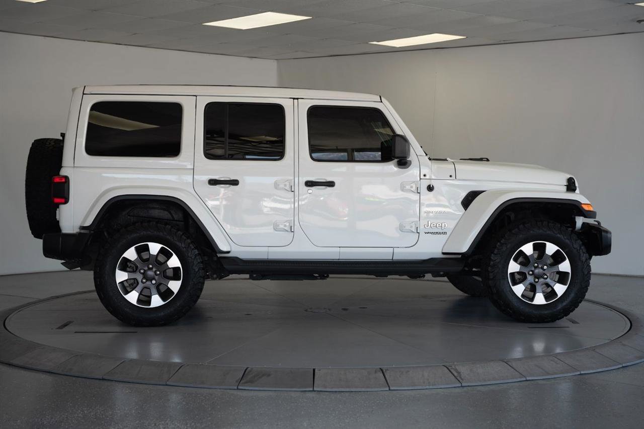 Used 2021 Jeep Wrangler Unlimited Sahara AWD/4WD image 8