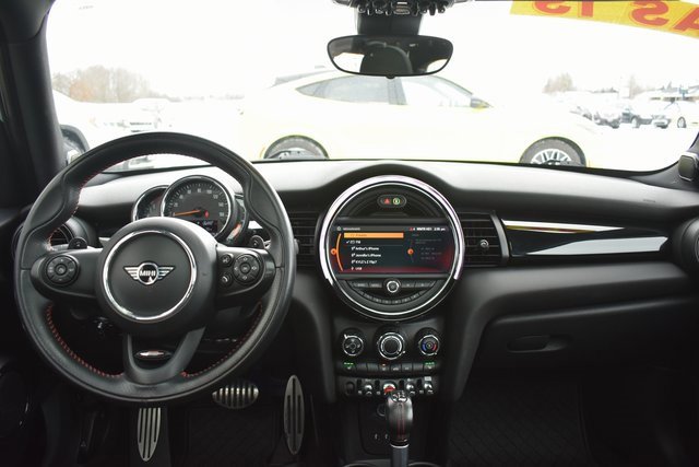 Used 2019 MINI Cooper S image 38