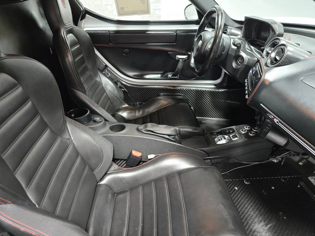 Used 2018 Alfa Romeo 4C Spider RWD image 43