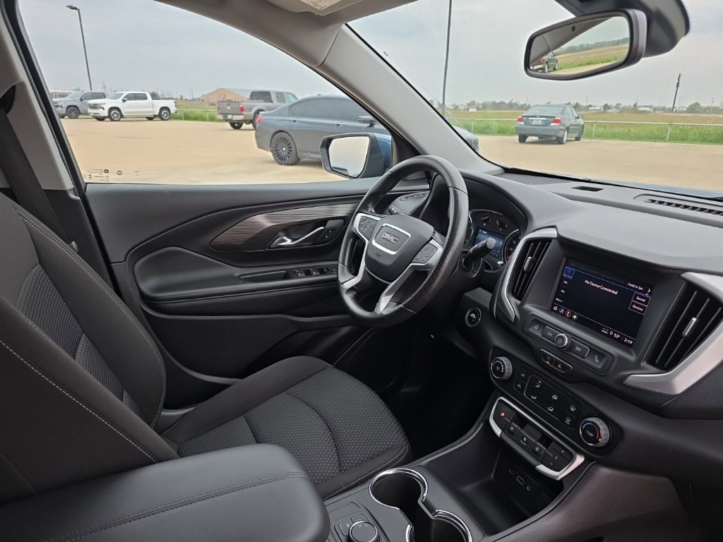 Used 2024 GMC Terrain SLE image 15