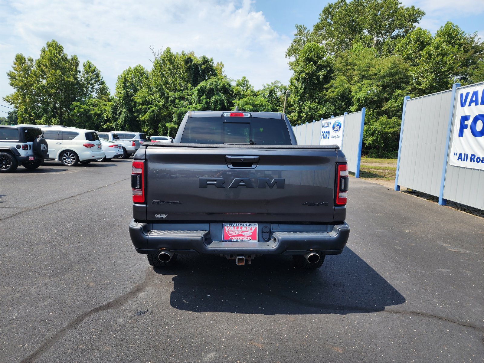 Used 2019 RAM 1500 Rebel w/ Level 1 Equipment Group AWD/4WD image 4