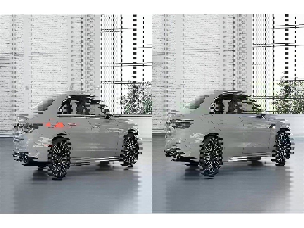 New 2026 Mercedes-Benz E 53 AMG e 4MATIC Sedan image 19