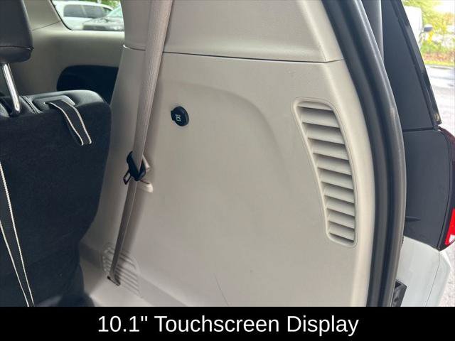 Certified 2022 Chrysler Pacifica Touring-L FWD image 25