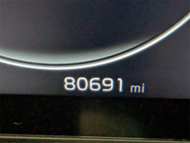 Used 2023 Kia Carnival SX image 19