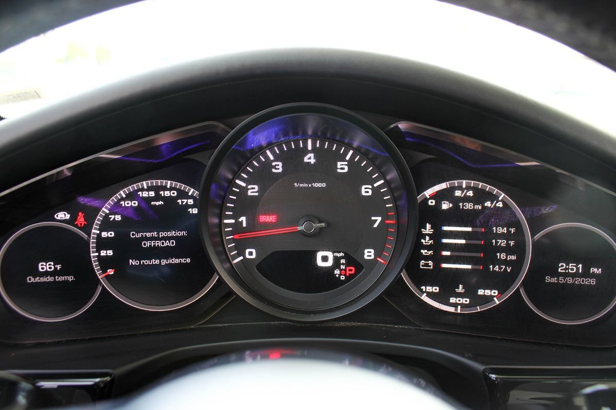 Used 2018 Porsche Panamera 4 AWD/4WD image 29
