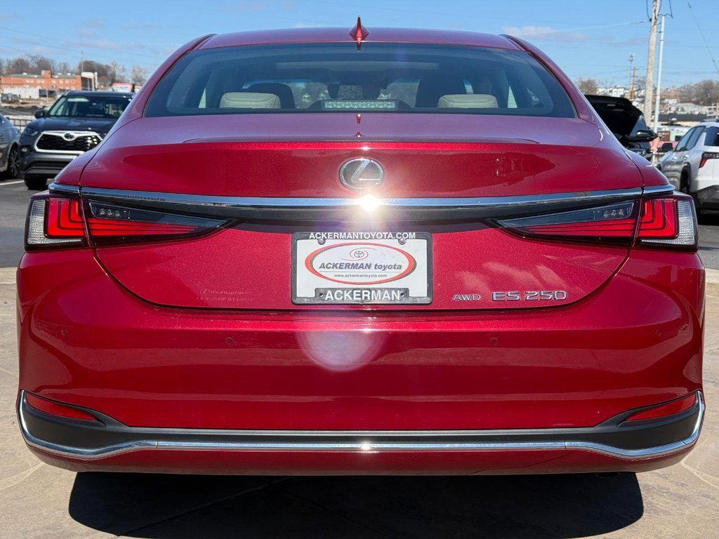 Used 2021 Lexus ES 250 w/ Premium Package image 6