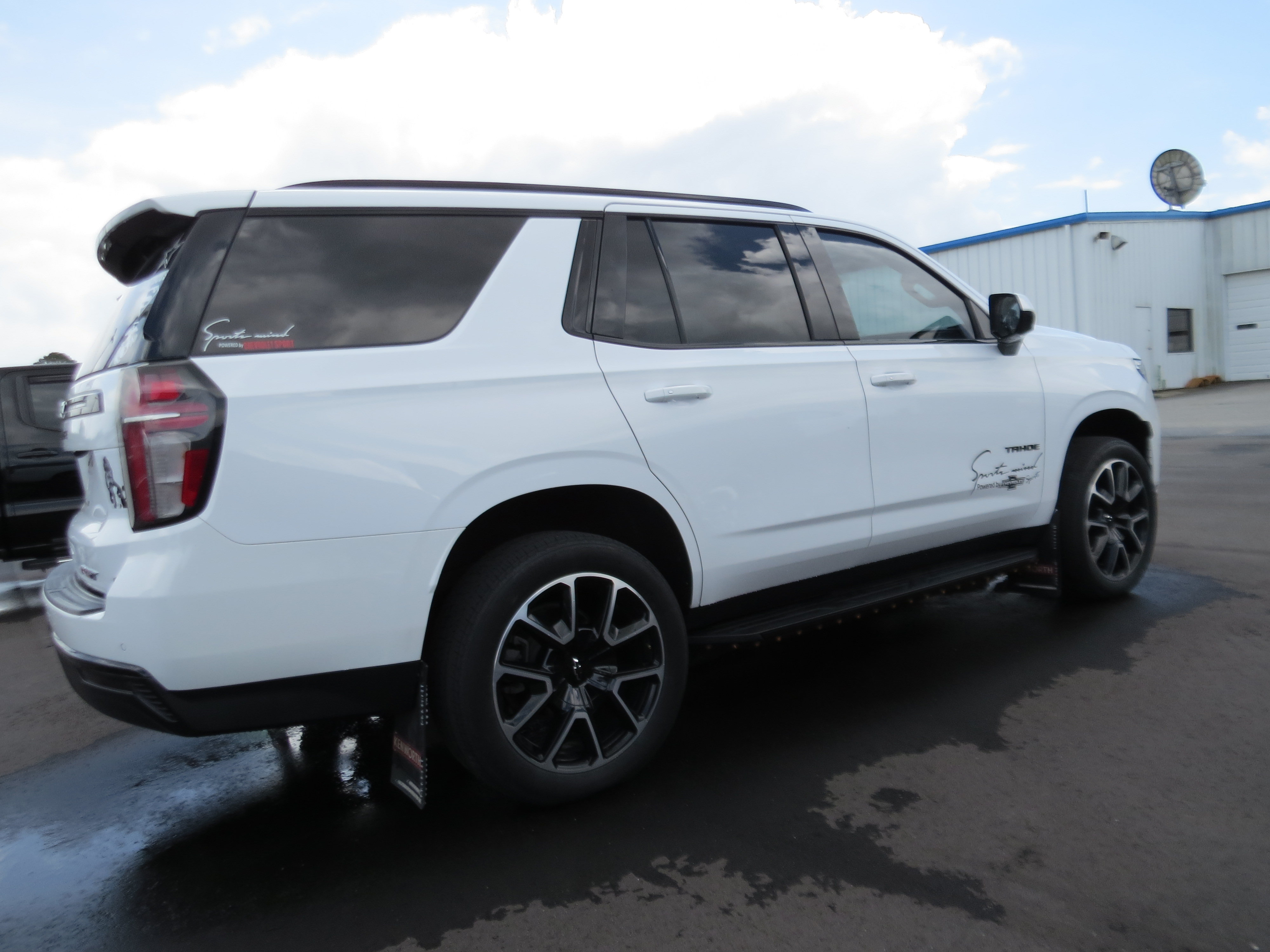 Used 2023 Chevrolet Tahoe RST AWD/4WD image 6